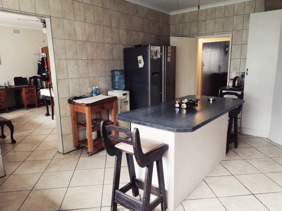 4 Bedroom Property for Sale in Blackheath Industrial Western Cape